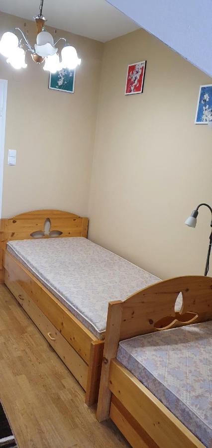 Venusz Apartman Cserkeszolo Ngoại thất bức ảnh